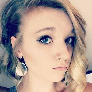 Meet your Posher, Tessa